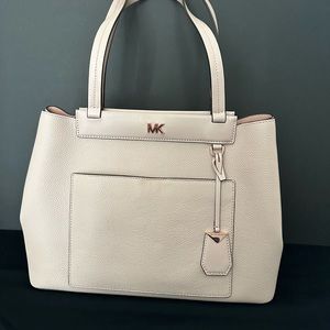 Michael Kors Meredith Medium Pebbled Leather Tote Soft Pink and Rose Gold NWT!